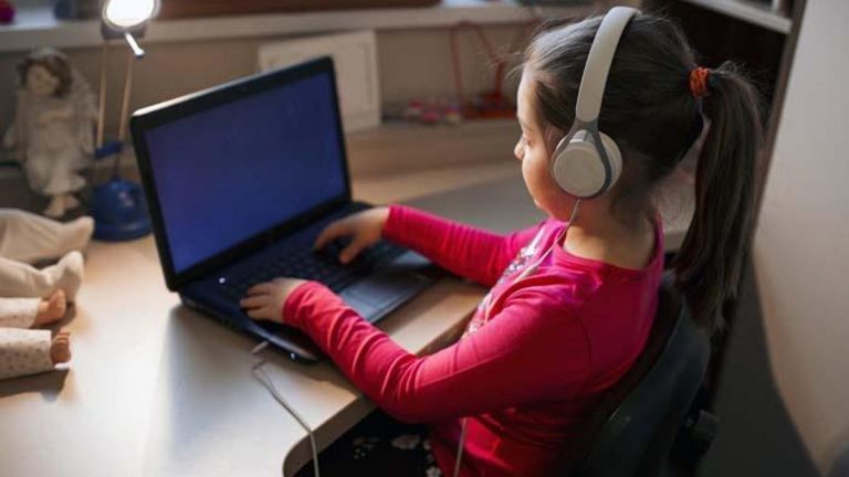 Dijital bağımlılık çocuklarda öğrenme güçlüğüne neden oluyor