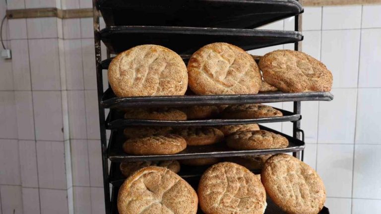 Aç karnına sıcak pide yemek hızla kan şekeri yükseltir