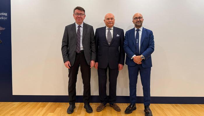 Dünyada 2 milyon 500 bin kişi protez uygulanıyor! İstanbul’da Uluslararası Ortopedik Enfeksiyonlar Toplantısı düzenlendi: “Protezlerin hayatı 30 yıla kadar uzandı”