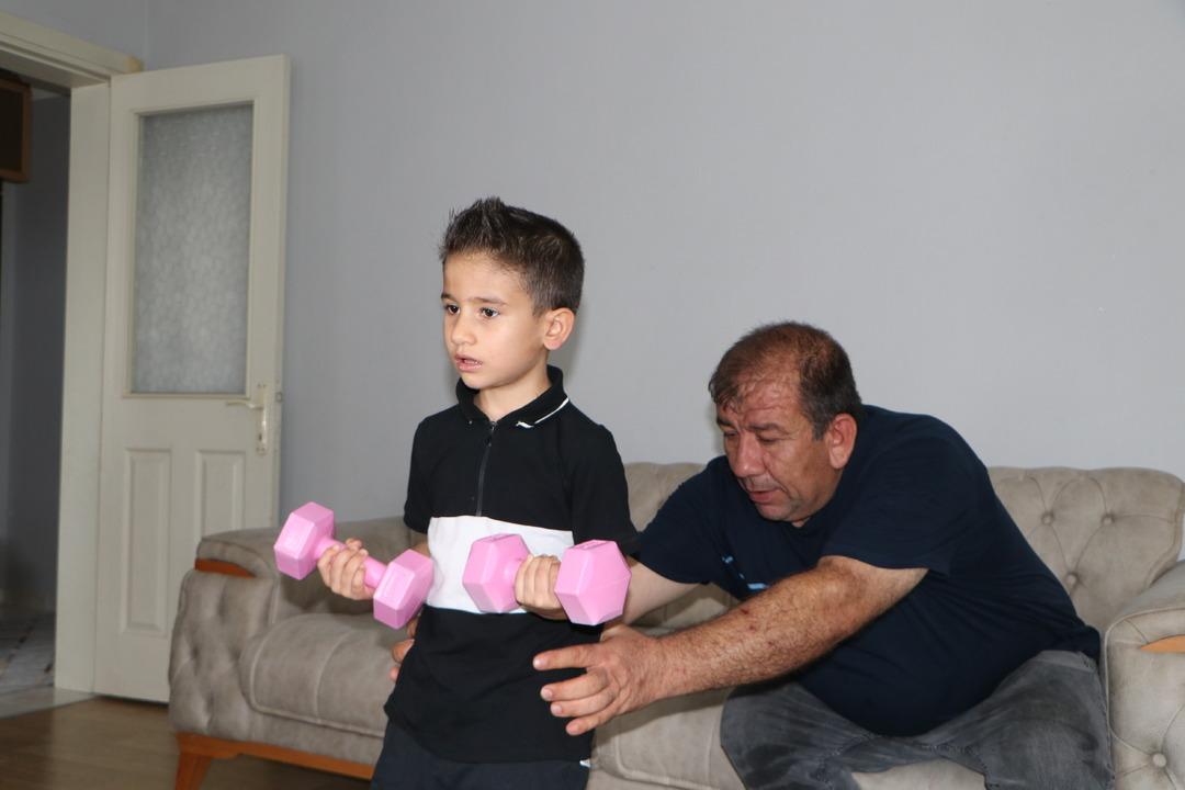 Gözyaşları aradı: Bu varyant için herhangi bir tedavi var mı? Literatüre bile dahil olmayan çok nadir hastalık ... 6