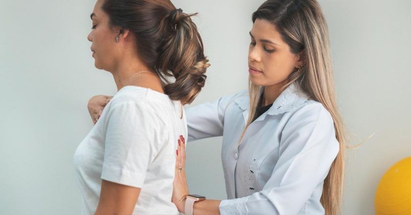 Postür nedir, doğru duruş nasıl sağlanır?