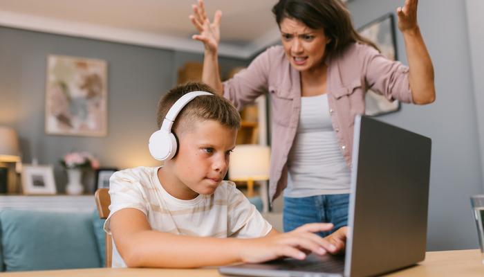 Dijital oyun bağımlılığı nedir? Çocuklarda dijital oyun bağımlılığına karşı aileler ne yapmalı?