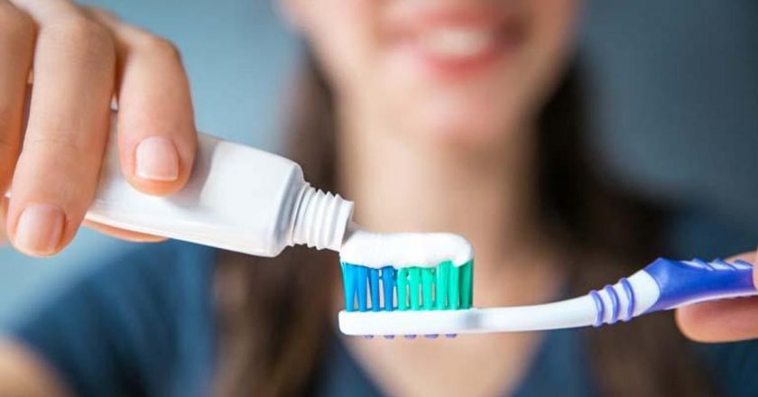 Diş fırçalamak yeterli mi? – Sağlık Haberleri