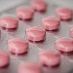ABD Gıda ve İlaç İdaresi, hormon bazlı menopoz ilaçlarındaki sağlık uyarılarını kaldırıyorSağlık Haberleri