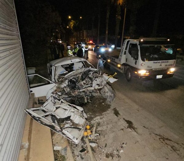 Çocuk sürücü kazada ağır yaralandı, arkadaşı yaşamını yitirdi